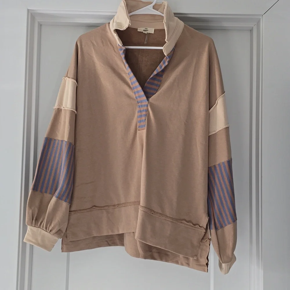 V neck sweatshirt - Picture 1 of 8
